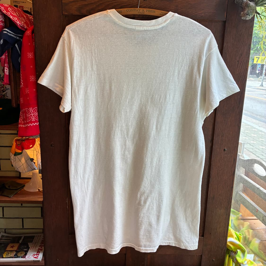 80‘s Hanes “YOU’RE OUT OF THE GAME” Tee 상품이미지9