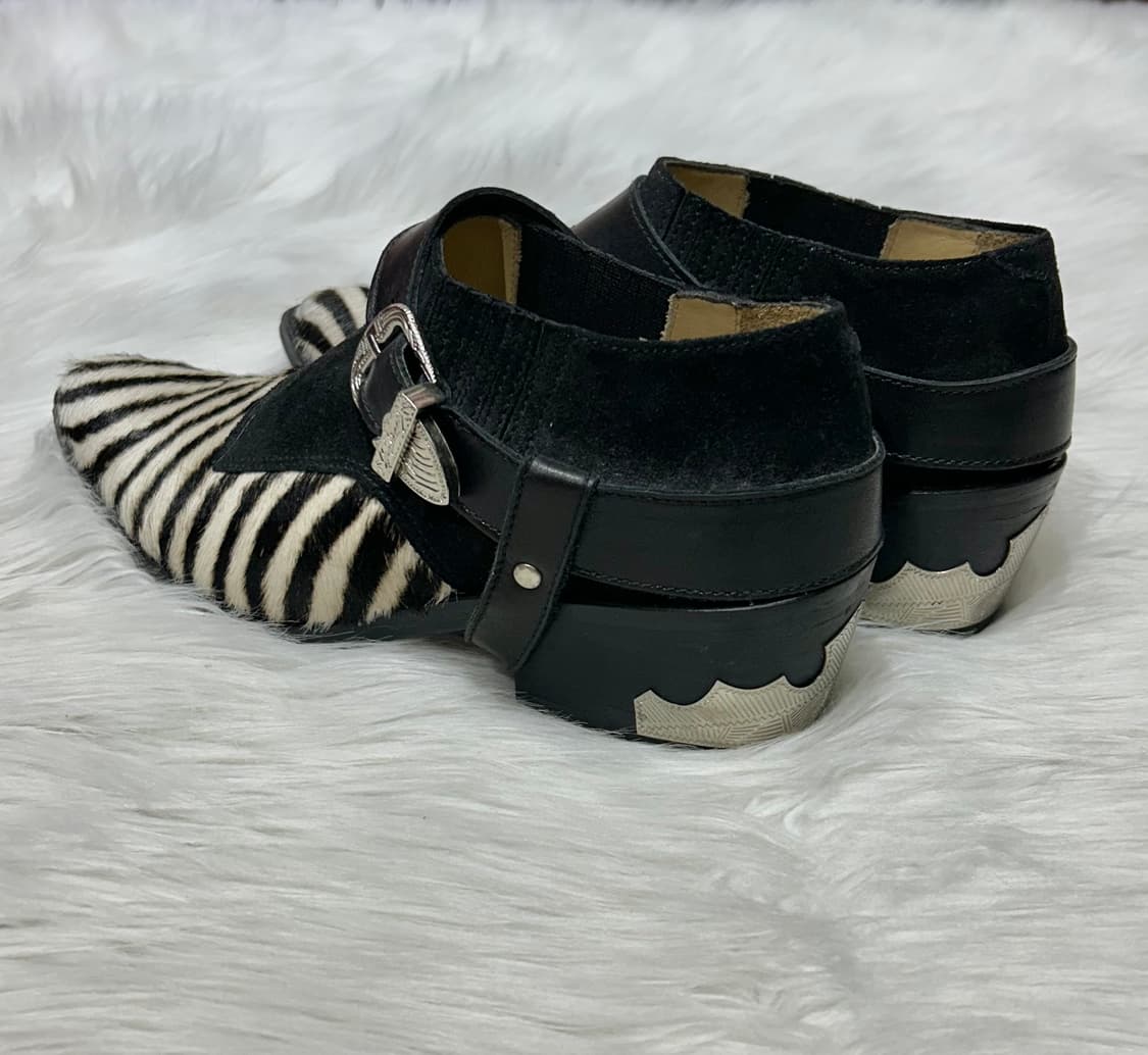 toga pulla shoes 토가 풀라 송치 버클 디테일 구두 상품이미지2
