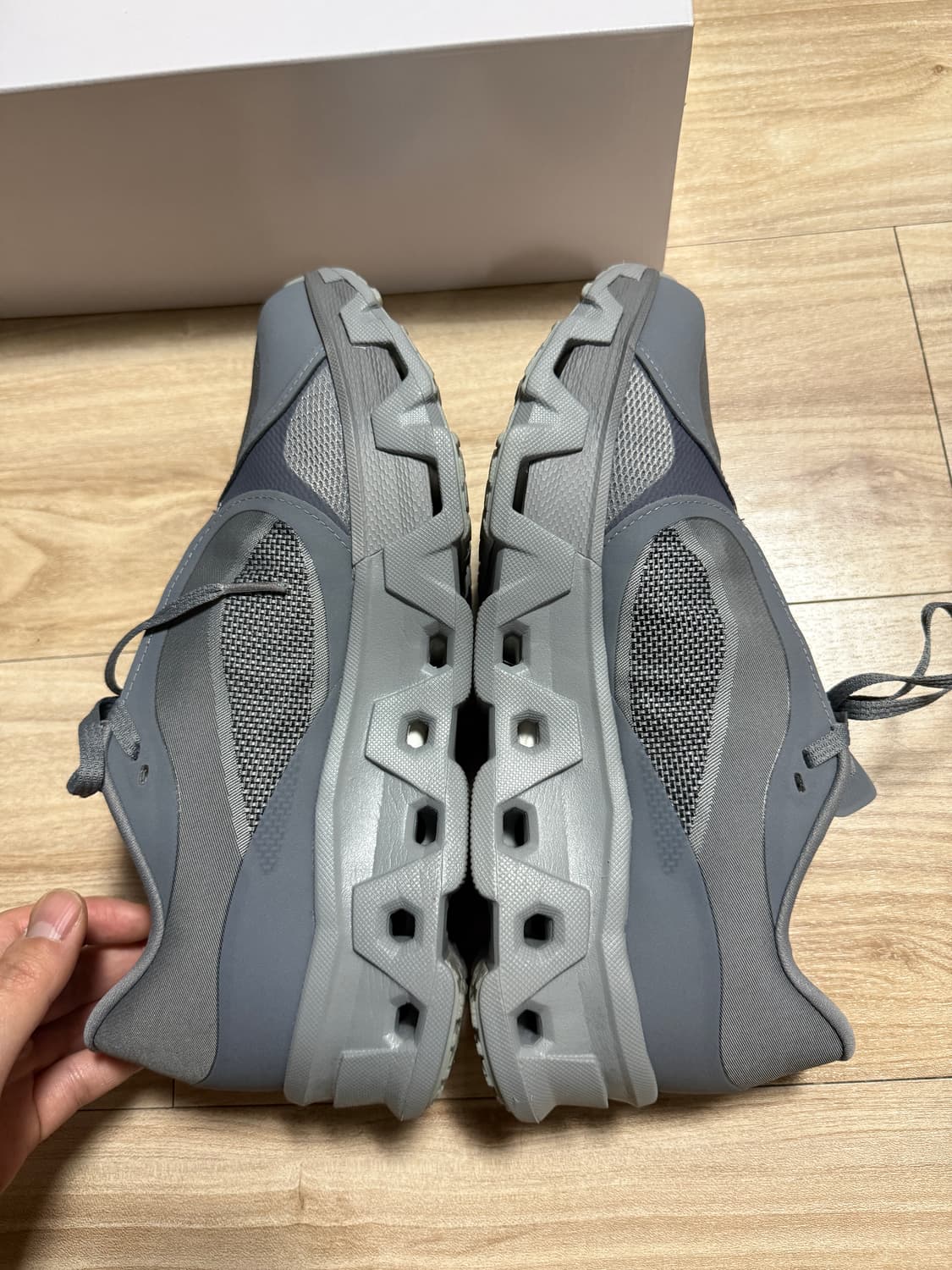 [270] 온러닝 파프 클라우드 몬스터 그레이 팬텀 아폴로 상품이미지2