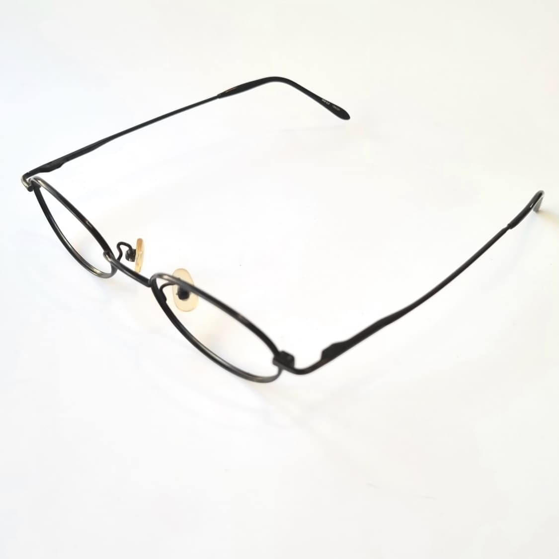 데드스탁 MU 스몰사이즈 타원형 블랙 안경테 380 상품이미지4