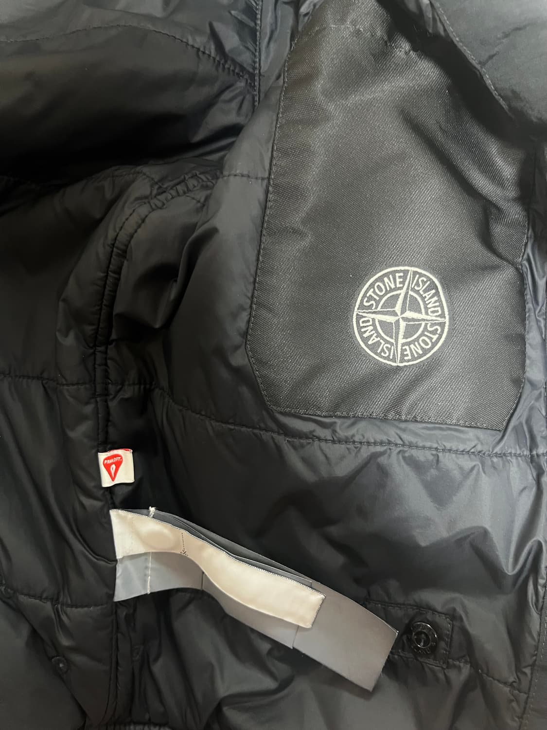 스톤아일랜드 크링클랩스 24FW 상품이미지2