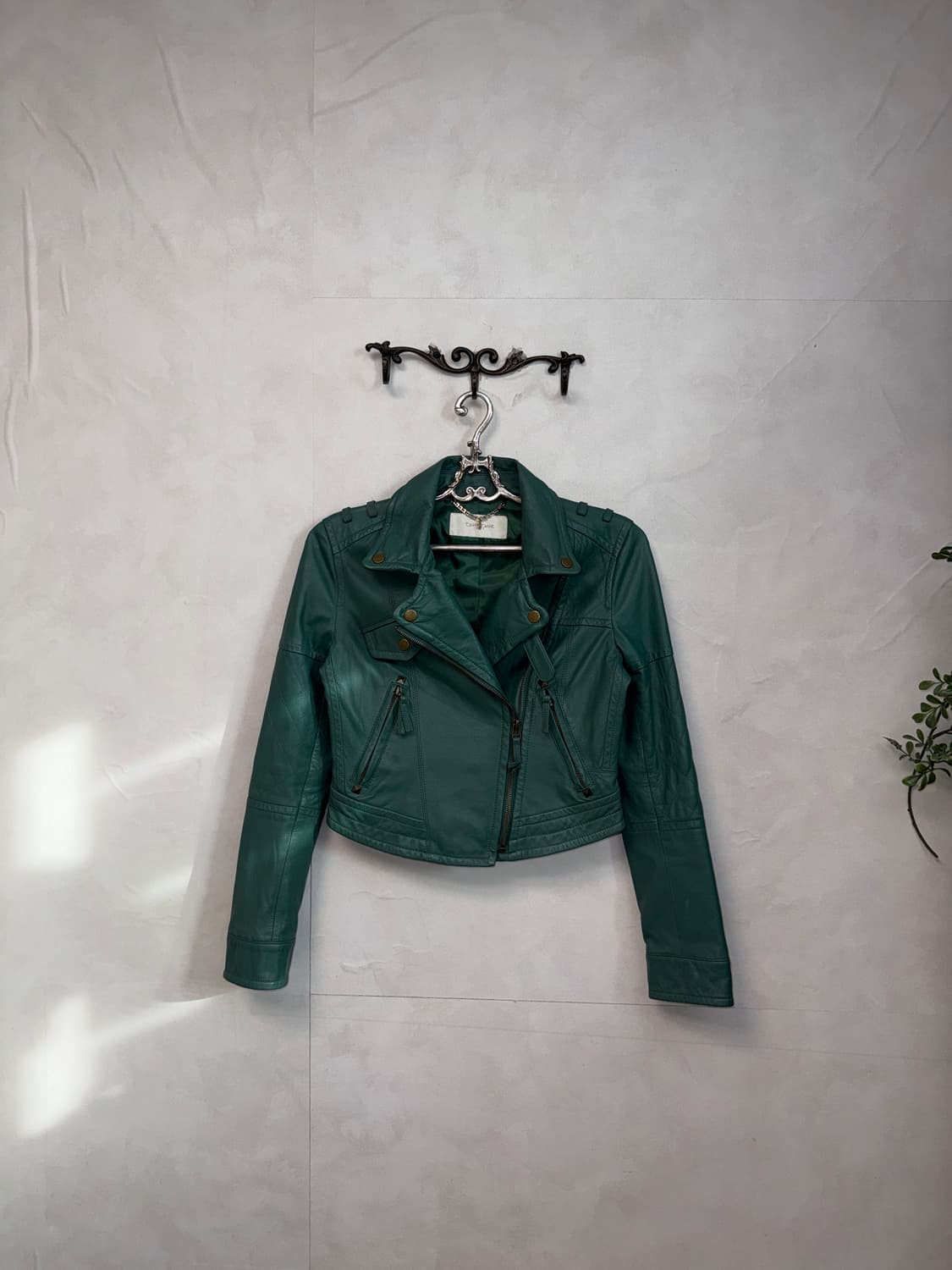 Blue green lamb skin crop rider jacket  상품이미지2