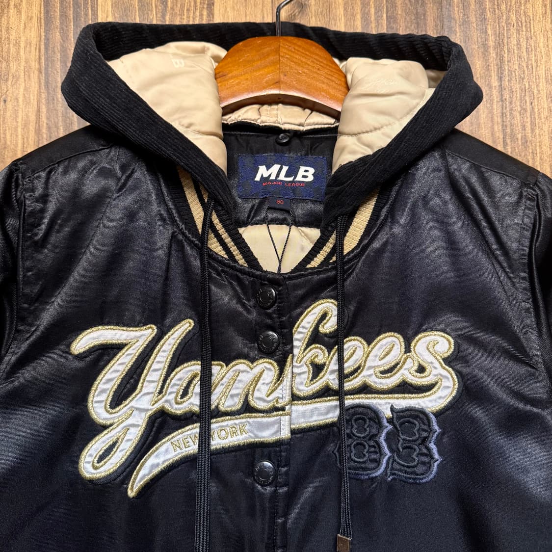 MLB gold yankees bomber hoodie jacket 상품이미지3