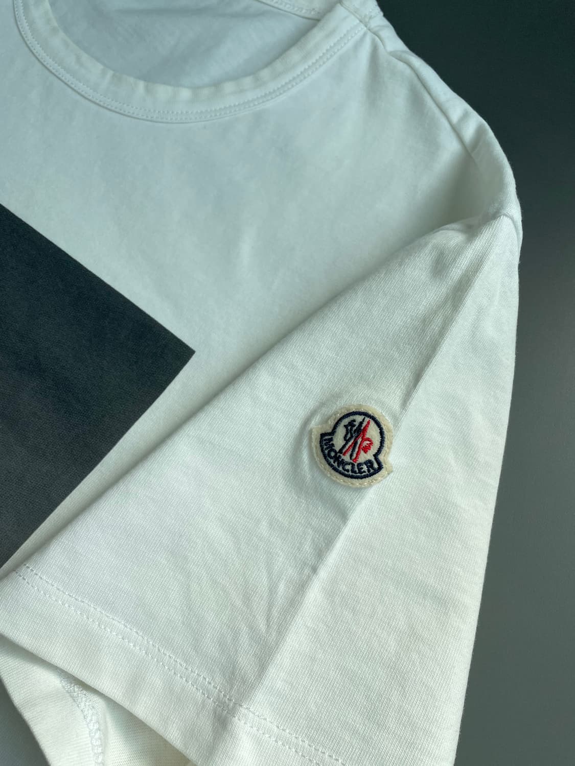 [L] 몽클레어 마운틴 프린팅 와펜 패치 반팔 티셔츠 상품이미지6