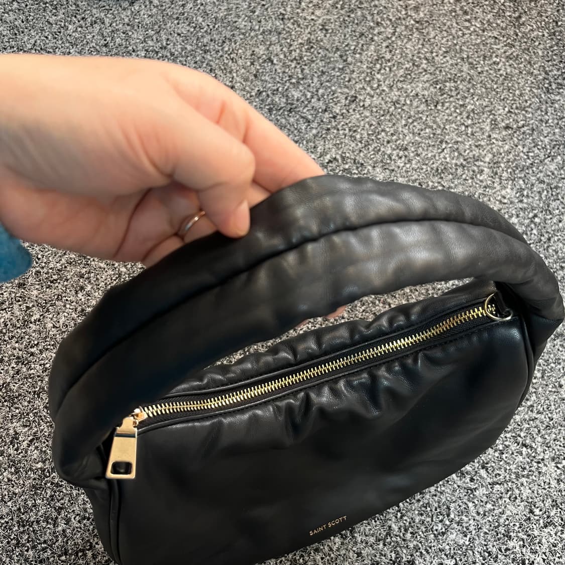saint scott 세인트스코트 레더 숄더백 상품이미지3
