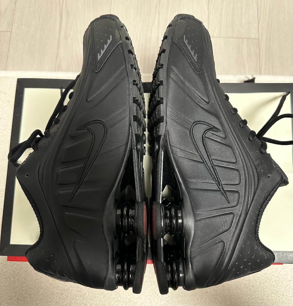 [W280] 나이키 샥스 R4 블랙 (1회착 상품이미지2