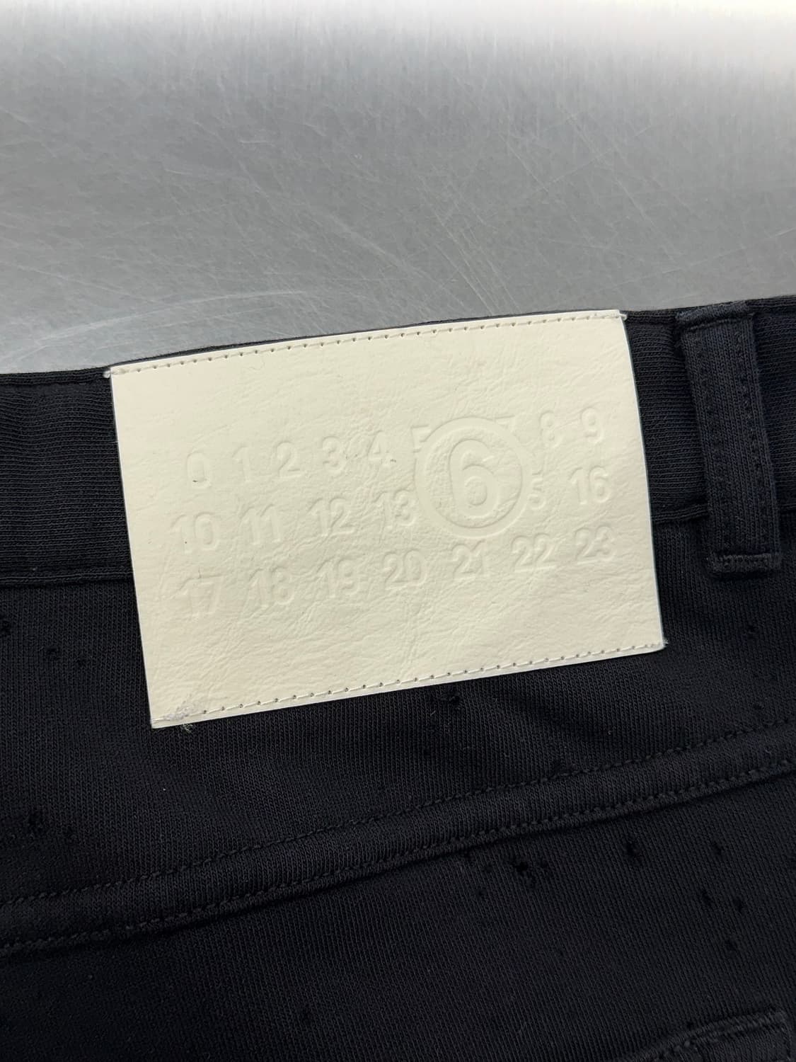 MM6 메종 마르지엘라 블랙 디스트로이드 와이드 코튼 스웨트 팬츠 상품이미지10