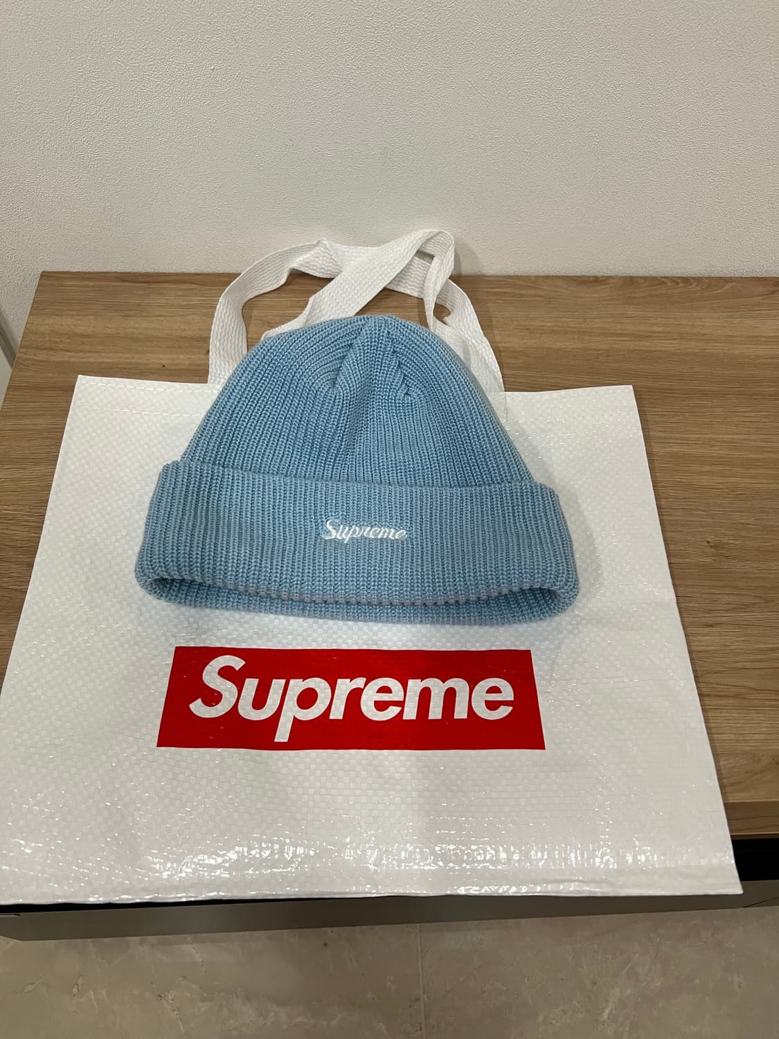 슈프림 25fw 비니 새상품 상품이미지1
