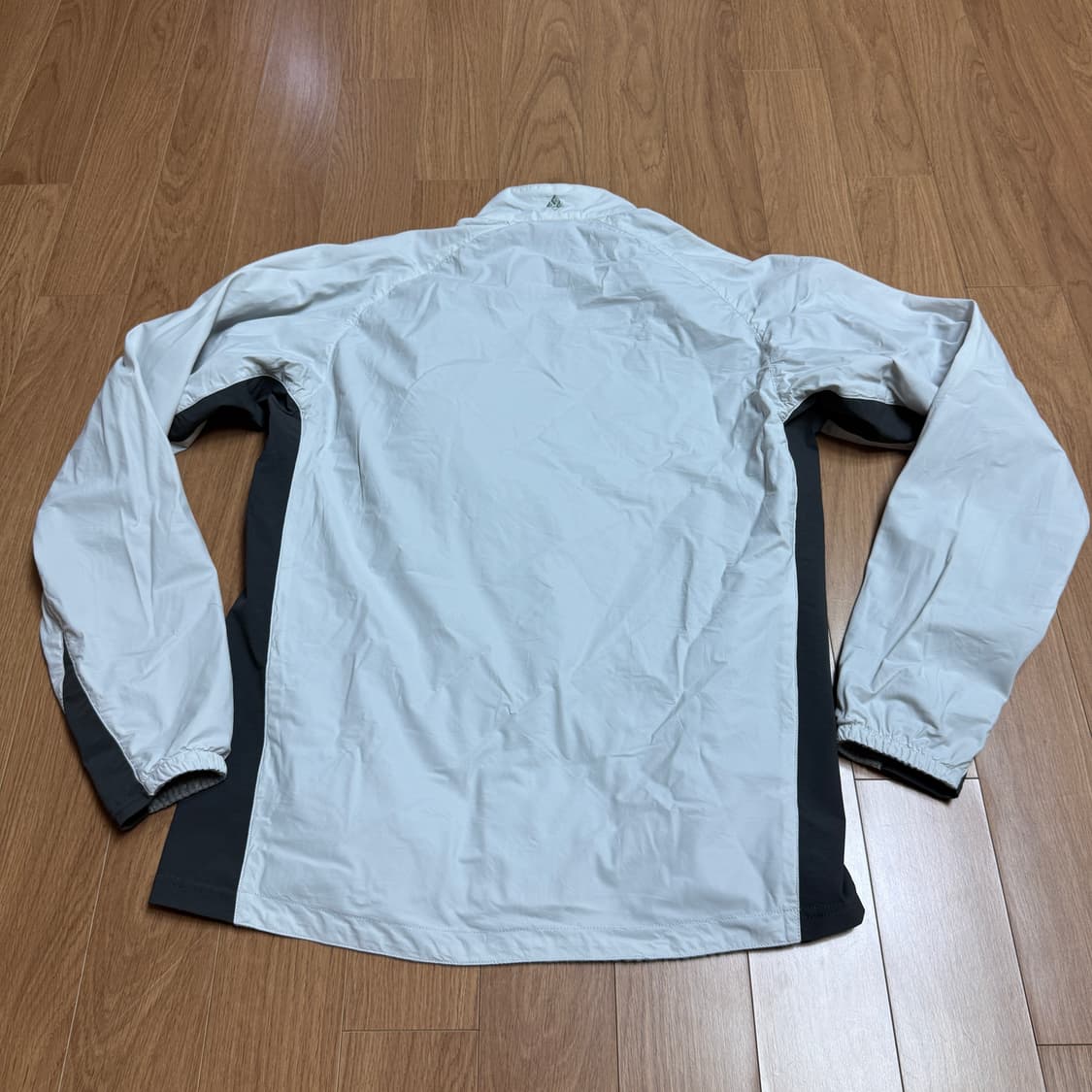 몽벨 바람막이 화이트 M사이즈 상품이미지5