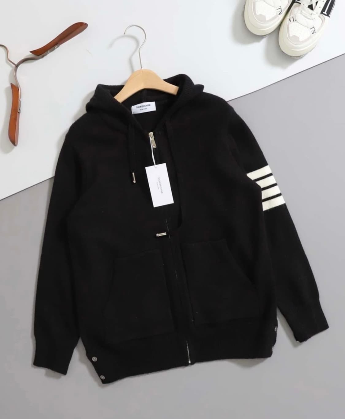 톰브라운 니트 후드집업 상품이미지1