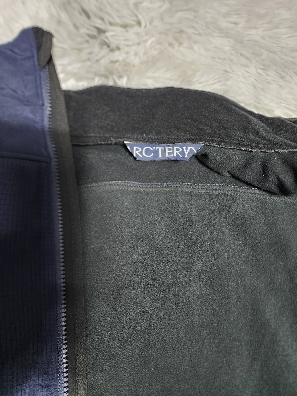 아크테릭스 시그마 네이비 바람막이 자켓 상품이미지3