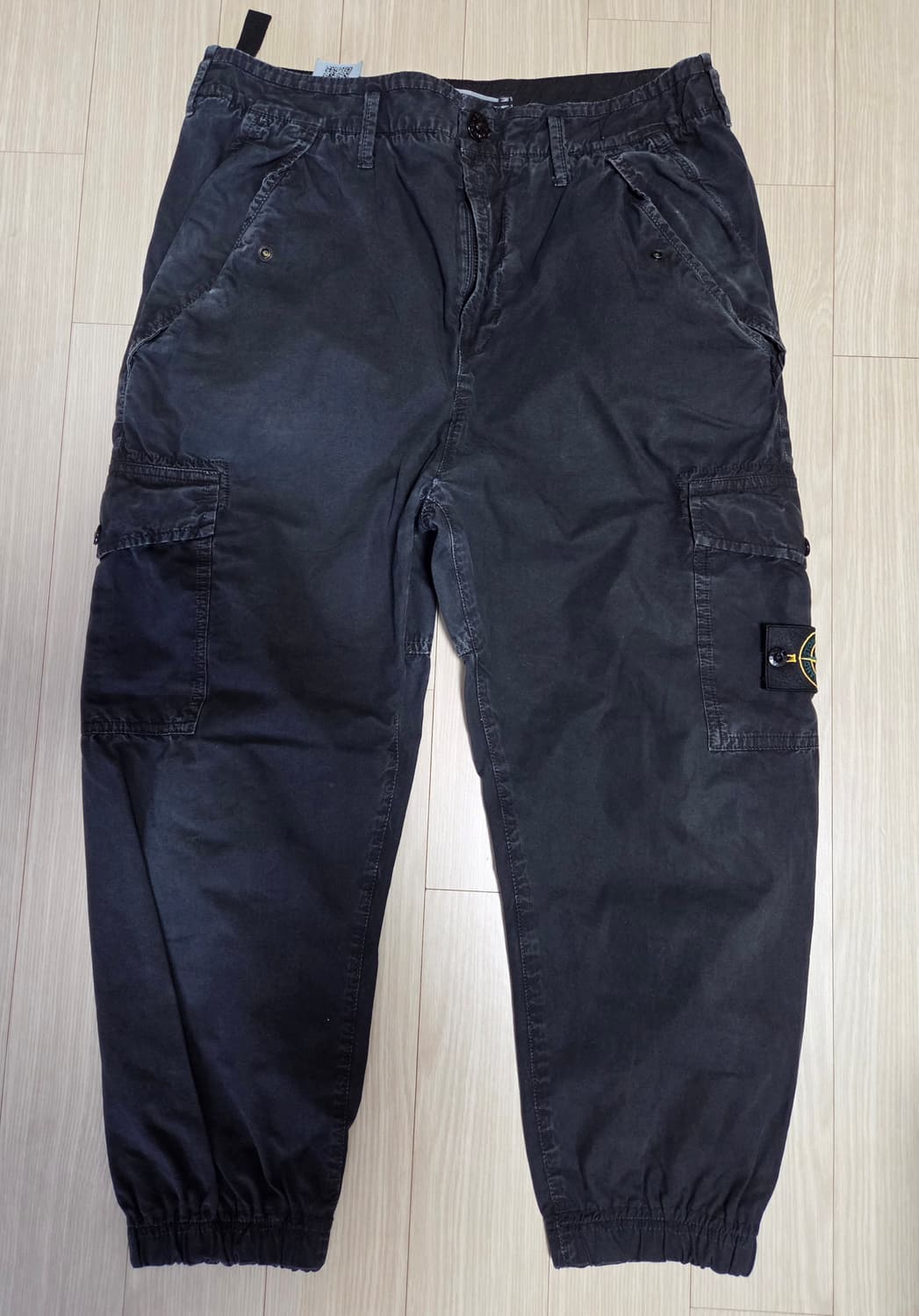 스톤아일랜드 가먼트다잉 크롭 카고 조거팬츠 상품이미지1