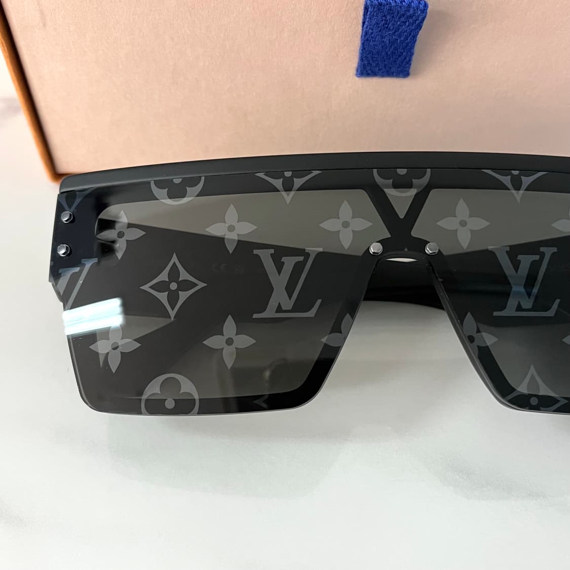 [S+급/정품] 루이비통 LV 와이메아 선글라스 상품이미지4