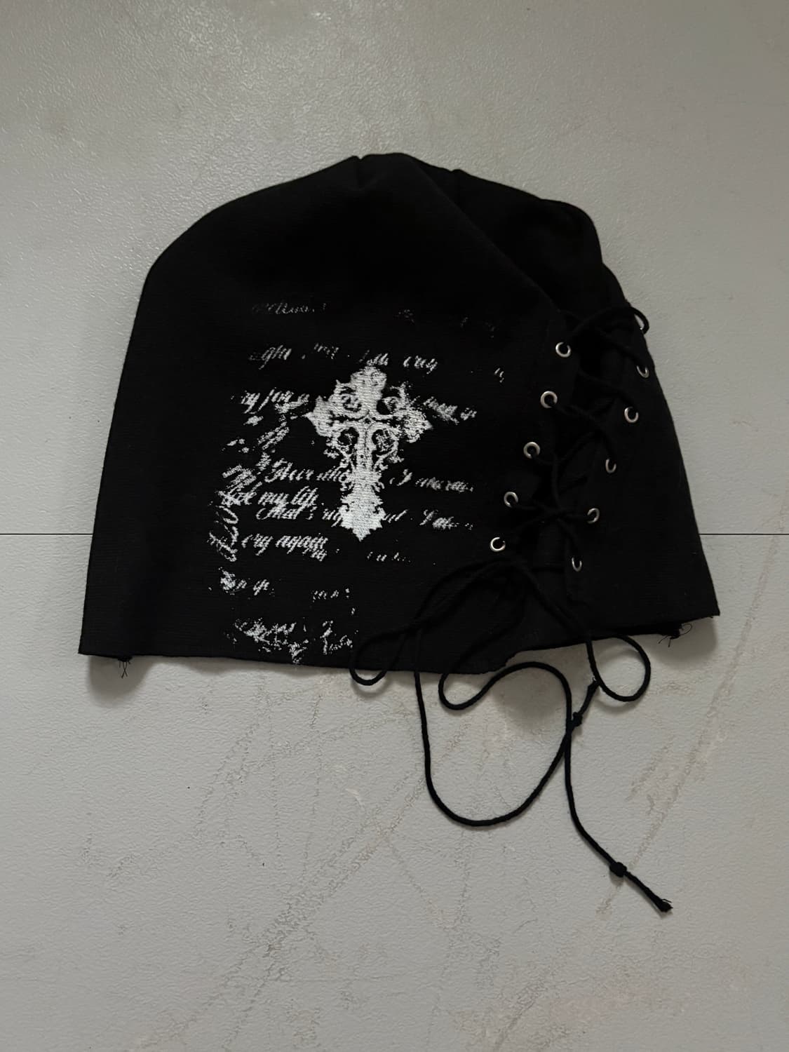 • hurtmade Black Cross logo eyelet beani 상품이미지5