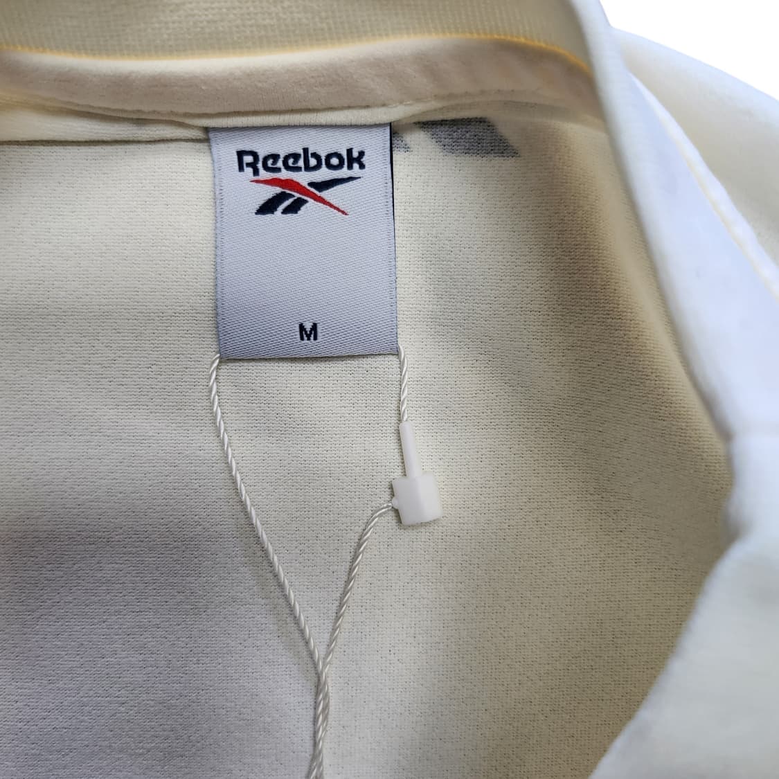 리복 반팔티 새상품 상품이미지2