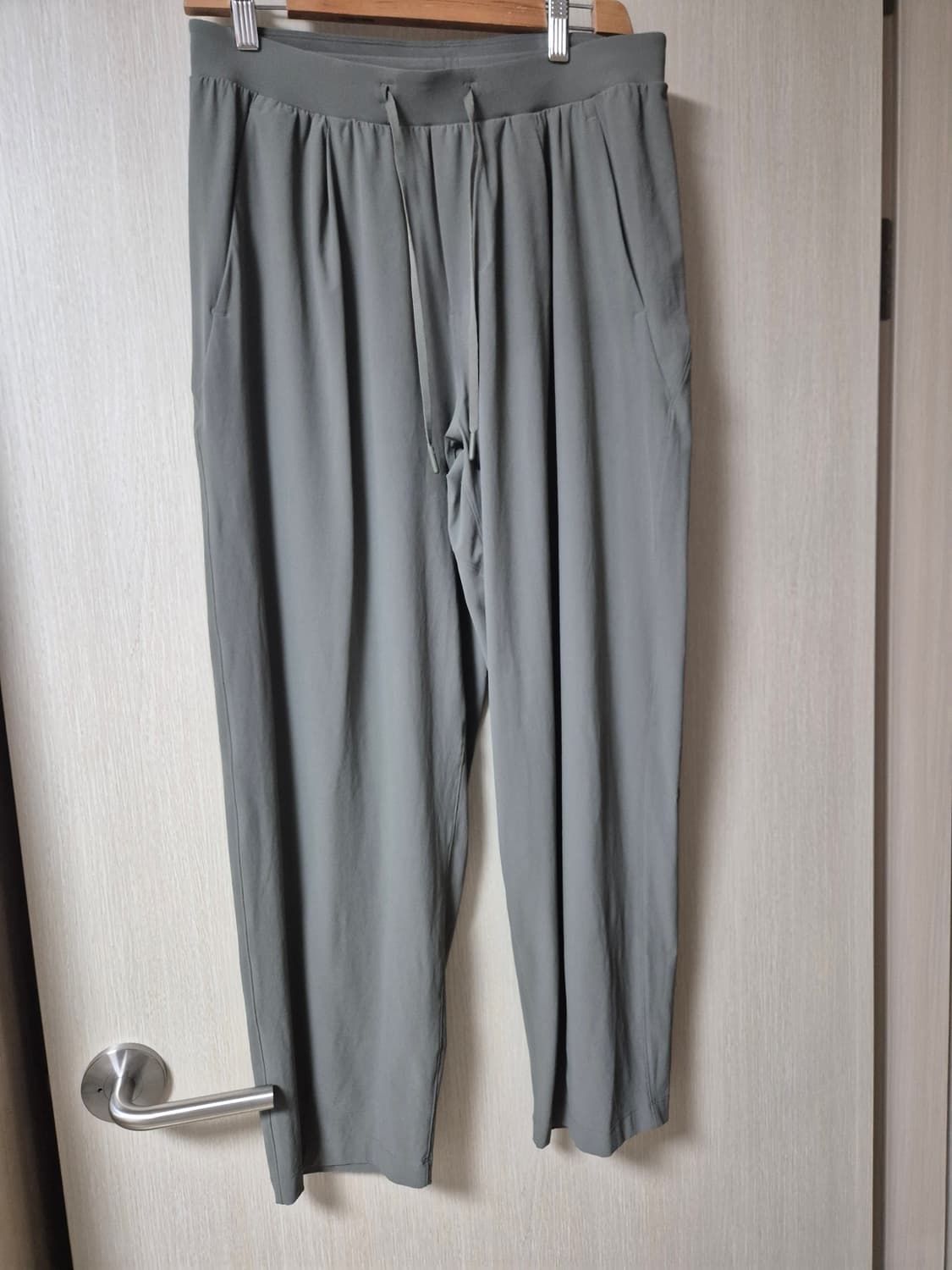 룰루레몬 밴딩 팬츠 남성팬츠 M 상품이미지1