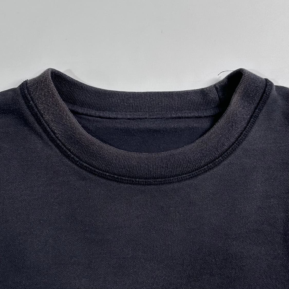 우영미 백 로고 맨투맨 상품이미지4