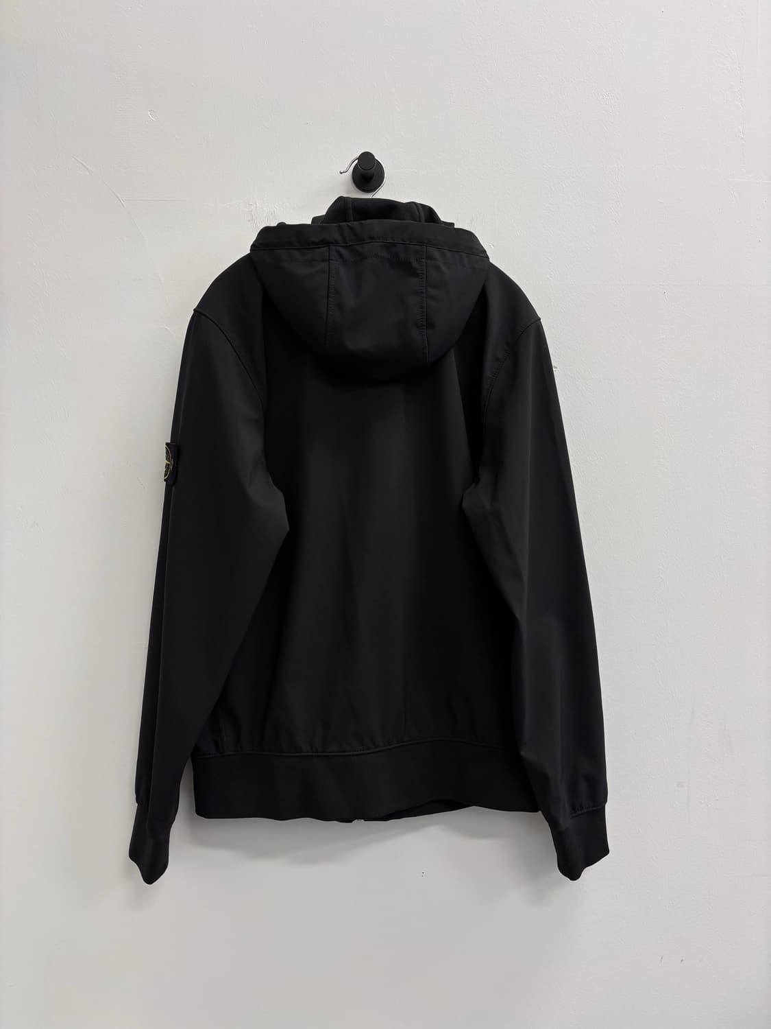 스톤아일랜드 Stone Island 라이트 소프트쉘-R 후드 자켓  상품이미지6