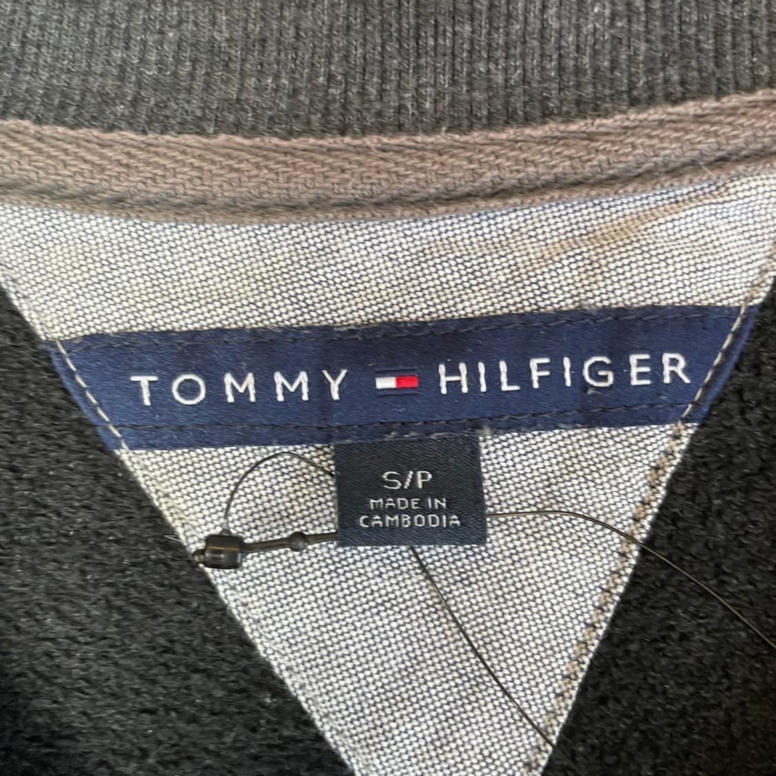 타미힐피거 다크그레이 베이직 맨투맨 스웻셔츠 상품이미지4