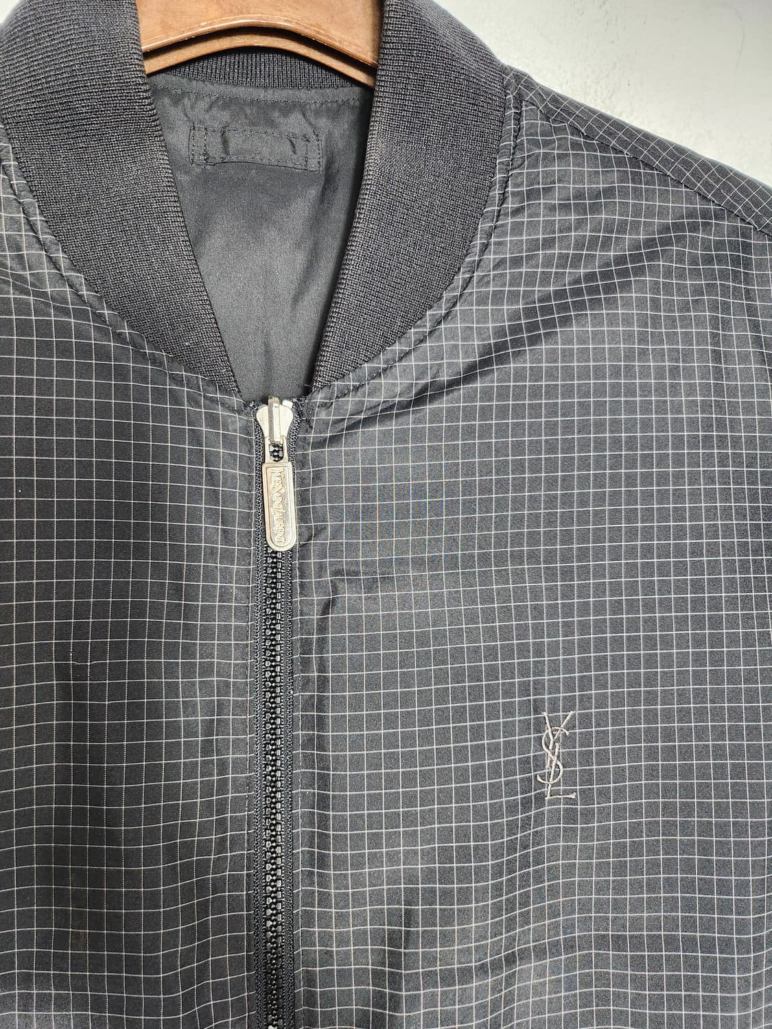 입생로랑 리버시블 패딩 조끼 상품이미지3