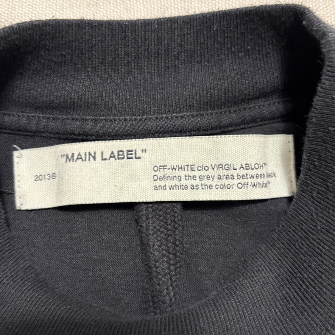 L 오프화이트 19FW 팩토리 하이넥 롱슬리브 상품이미지4