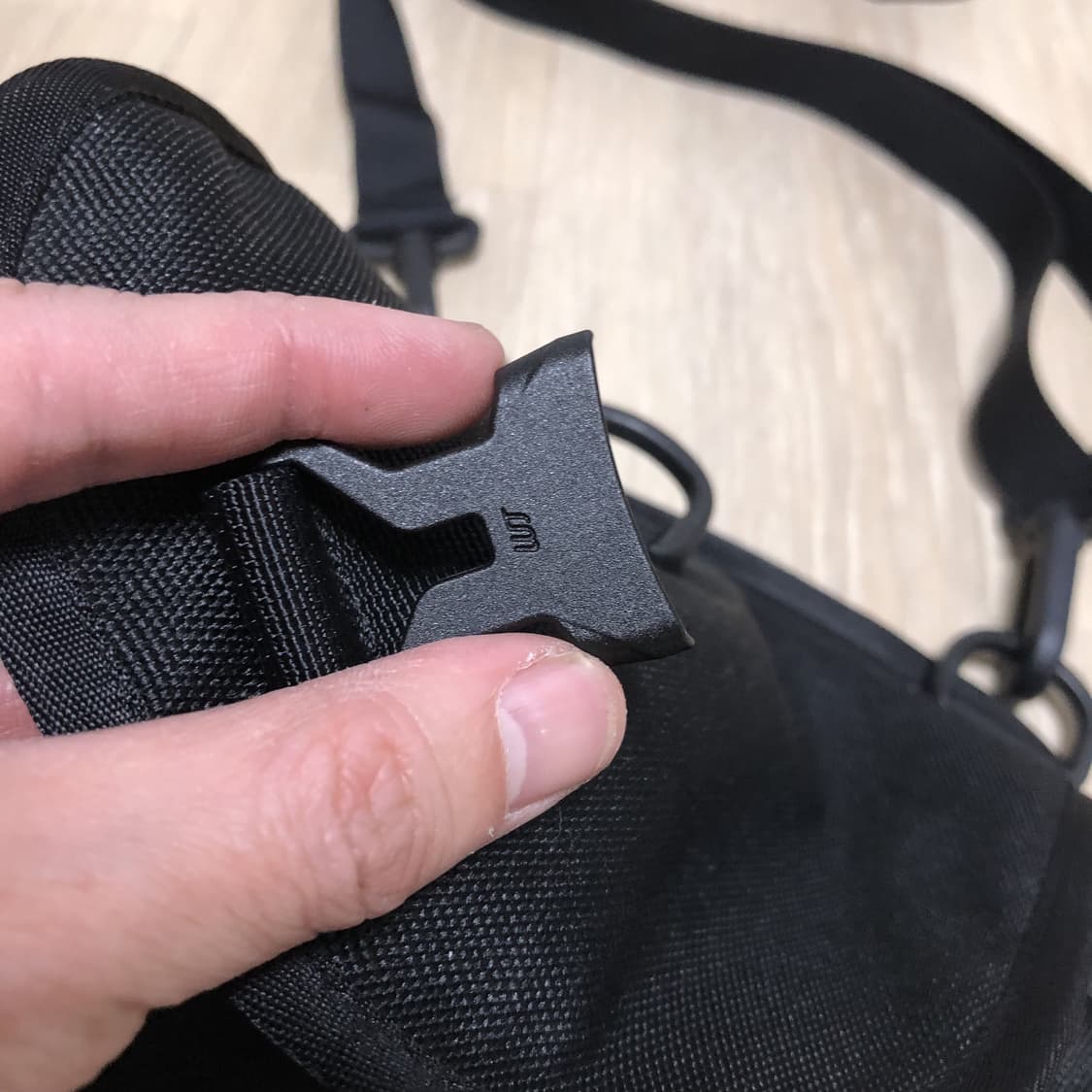 (OS) 노스페이스 NORTH FACE 블랙 스퀘어 크로스백 상품이미지2