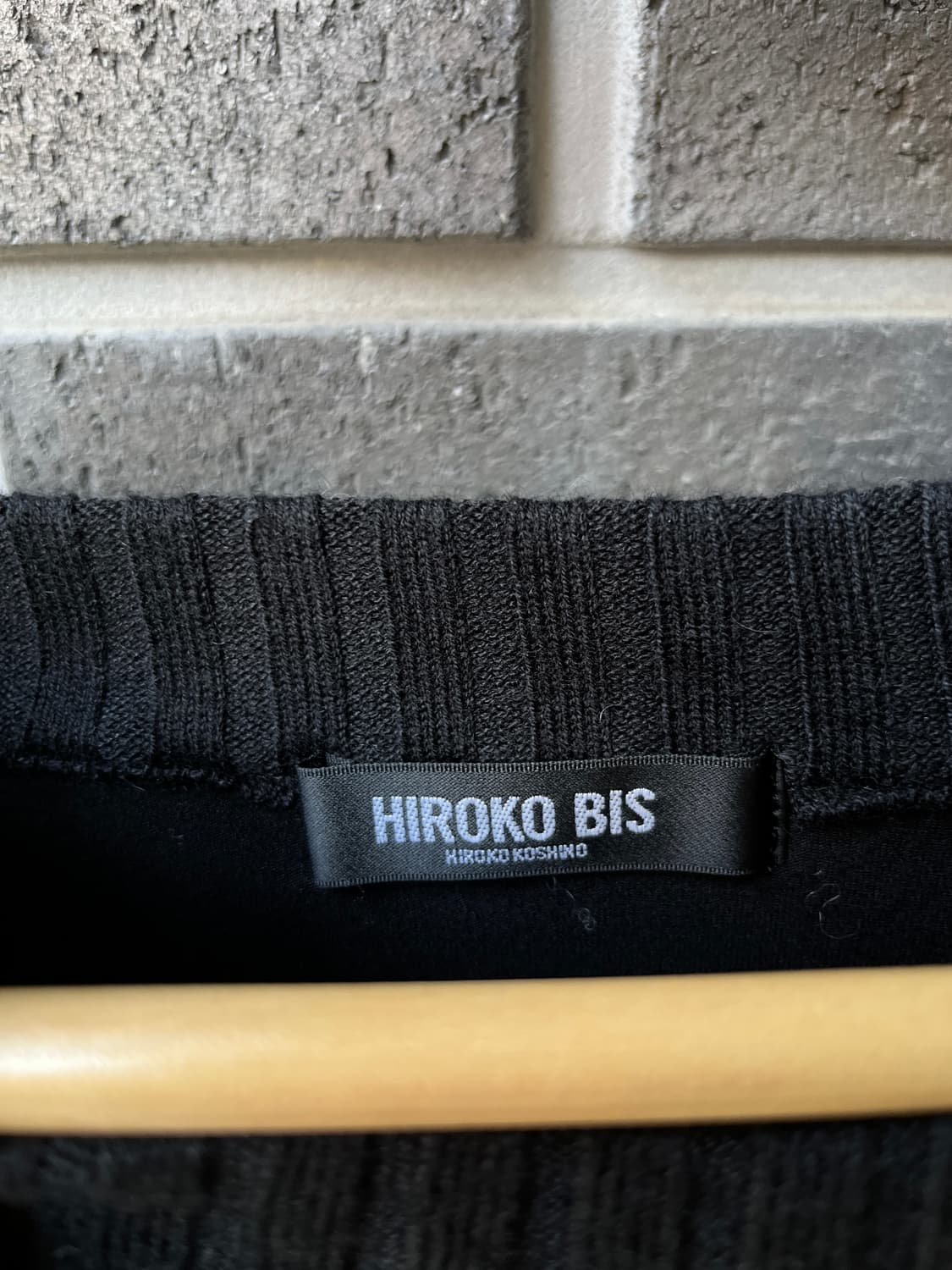 Hiroko Bis 히로코비스 텍스쳐 블락 니트 탑 상품이미지9