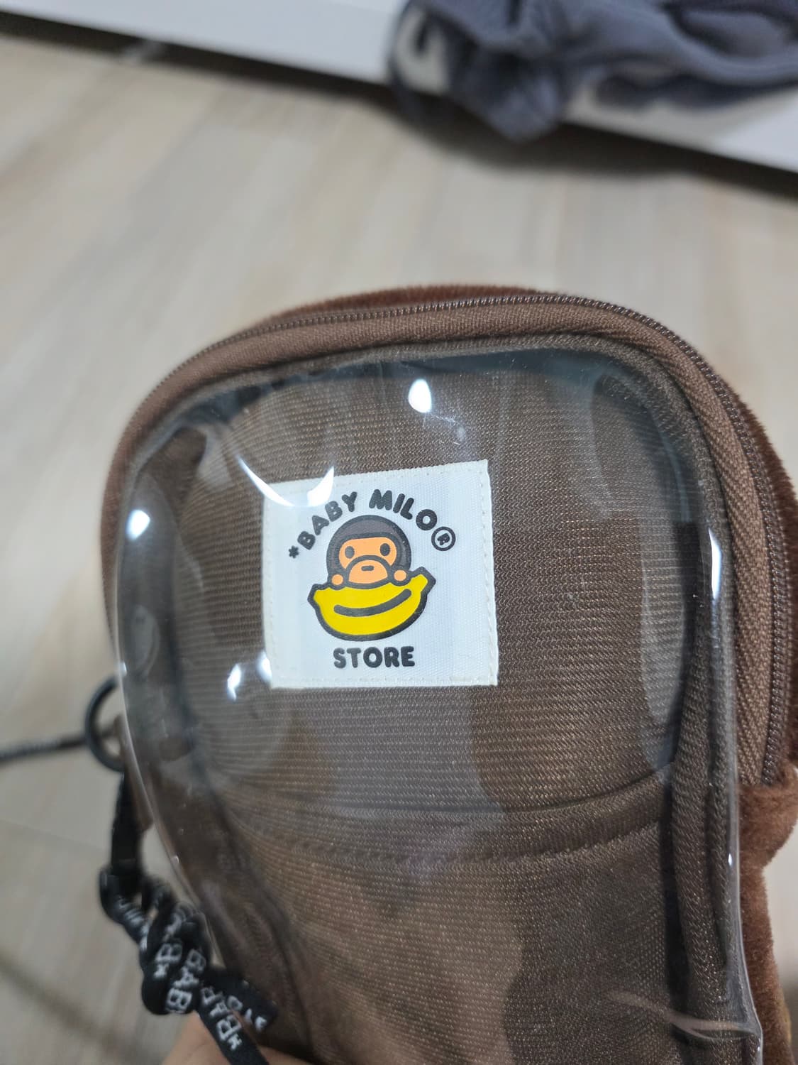 베이프 베이비 마일로 도넛 모바일 백 상품이미지2