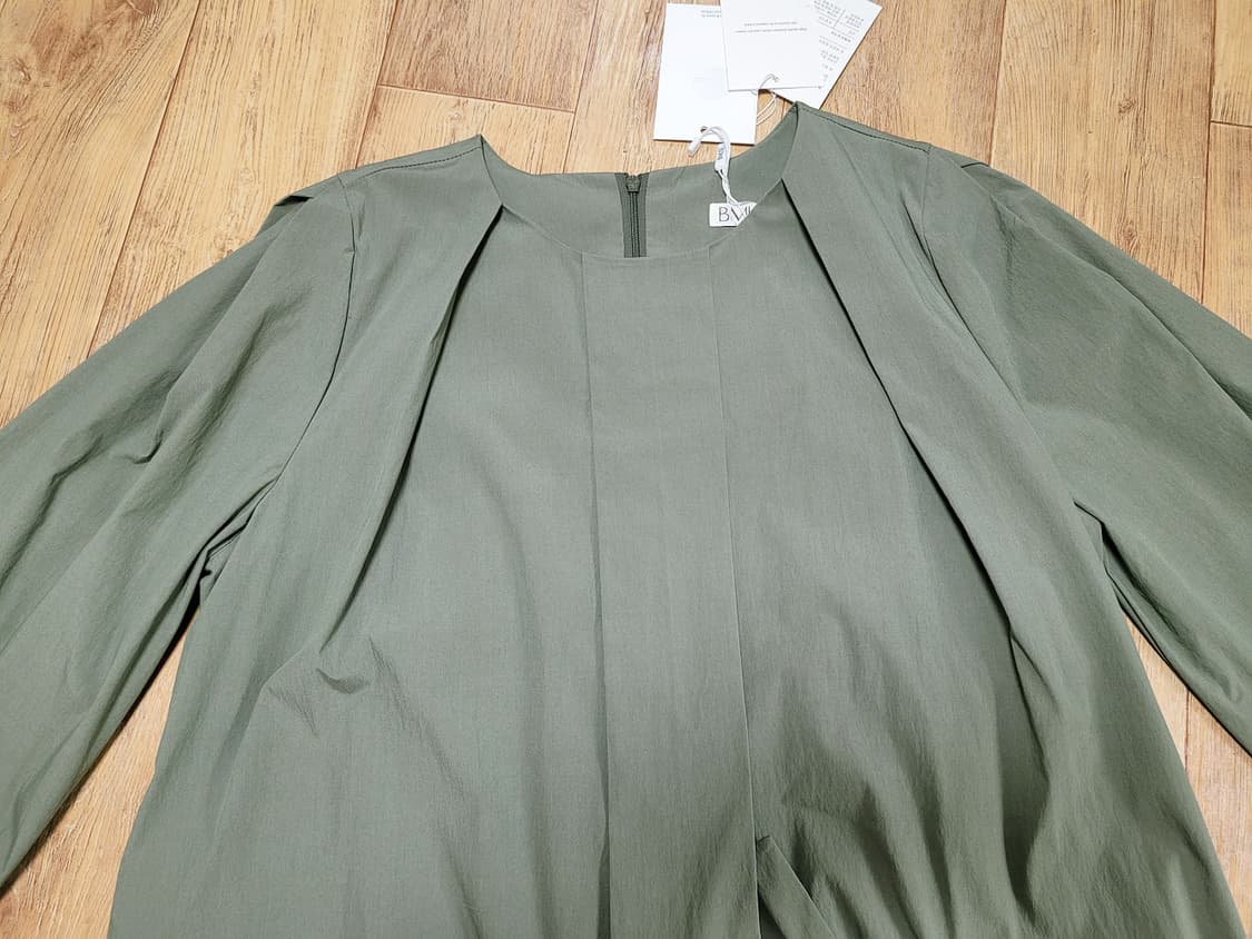 비뮤즈(b.muse)  베뉴엣 벨르크원피스 새상품 상품이미지6