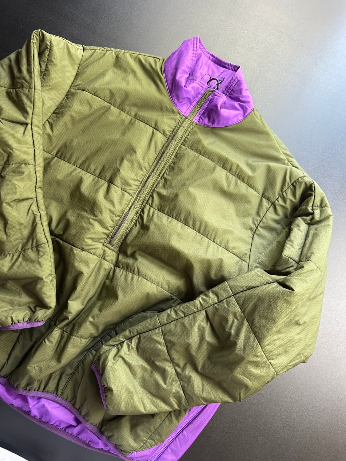 Daiwa pier39 tech reversible pullover 상품이미지4