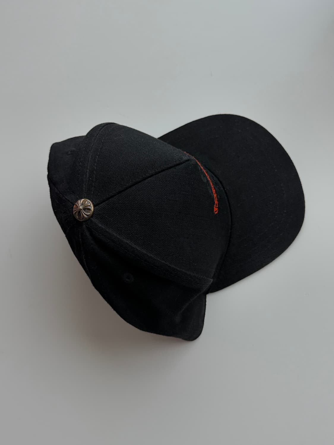 크롬하츠 대거 로고 볼캡 블랙 상품이미지5