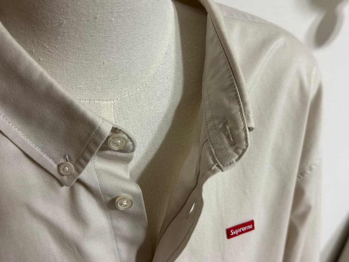 슈프림 스몰 박스 셔츠 화이트 상품이미지6