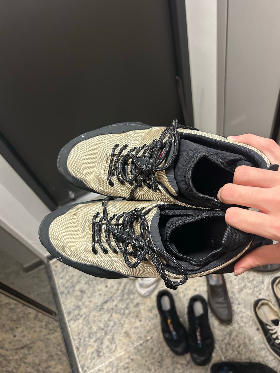 로아닐 하이킹 샌드 팝니다 상품이미지2