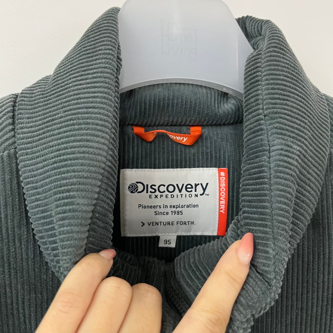 (공유착용) 디스커버리 익스페디션 헤딘 코듀로이 덕다운 숏패딩 상품이미지7