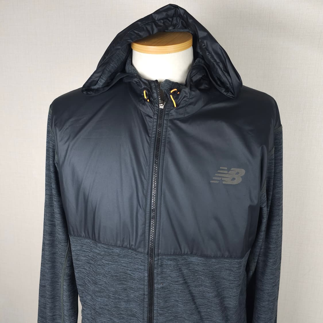 뉴발란스 후드집업 남자95사이즈  상품이미지2