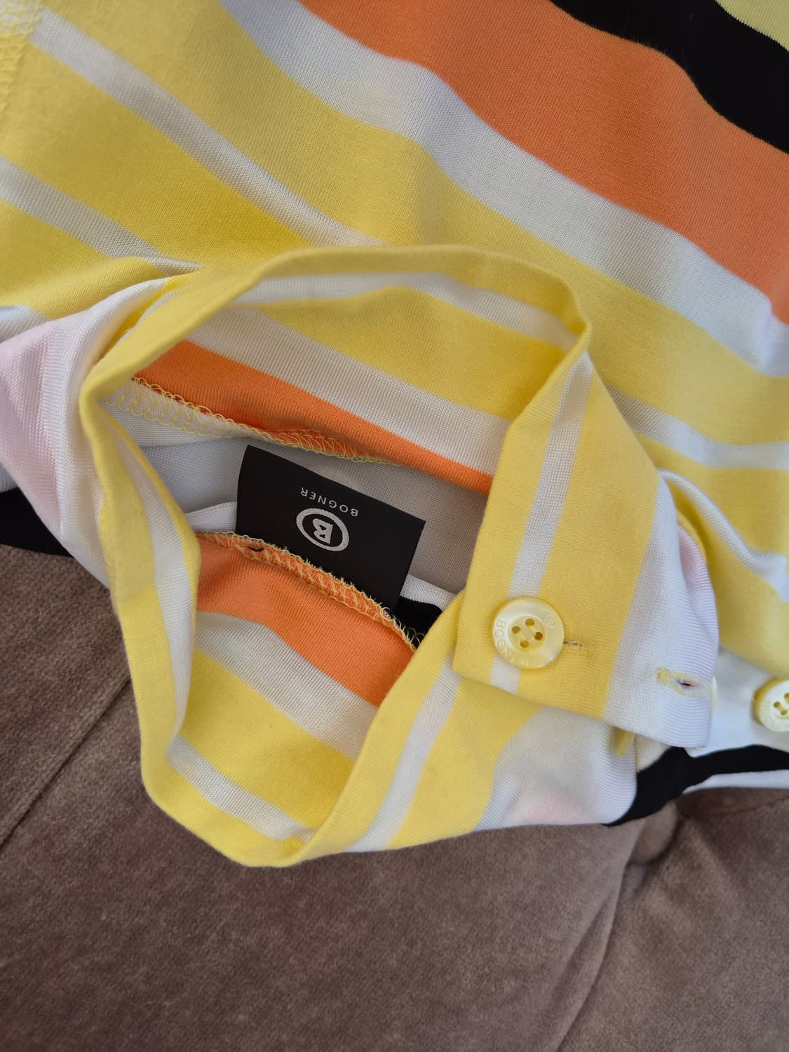 보그너 여성 하프넥반팔티셔츠 95사이즈 상품이미지6