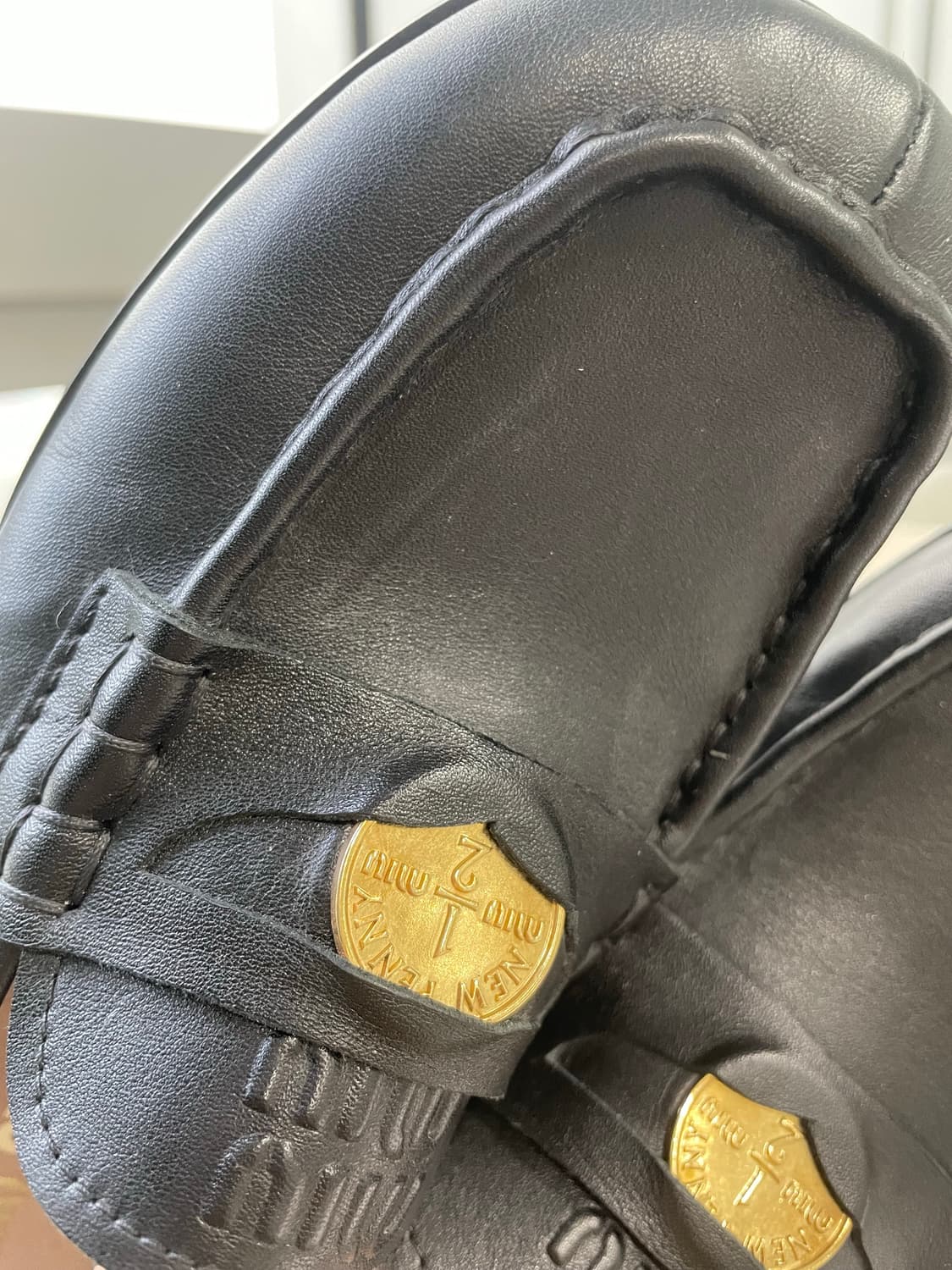 미우미우 페니로퍼 써클로고 37 상품이미지4