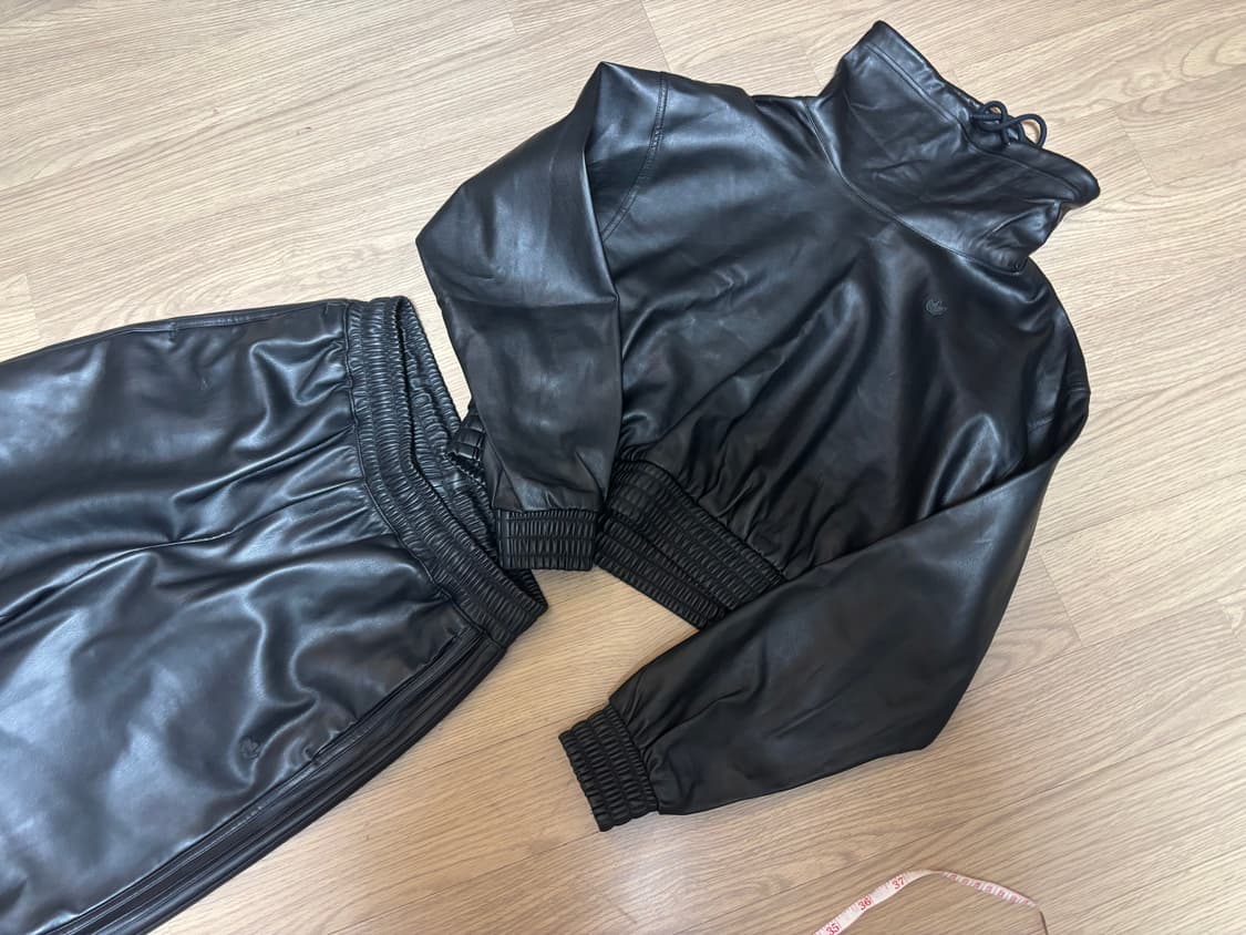 미착용 원가22 아디다스 플레더 세트 반크롭 하이넥  조거팬츠세트 여ml 상품이미지6