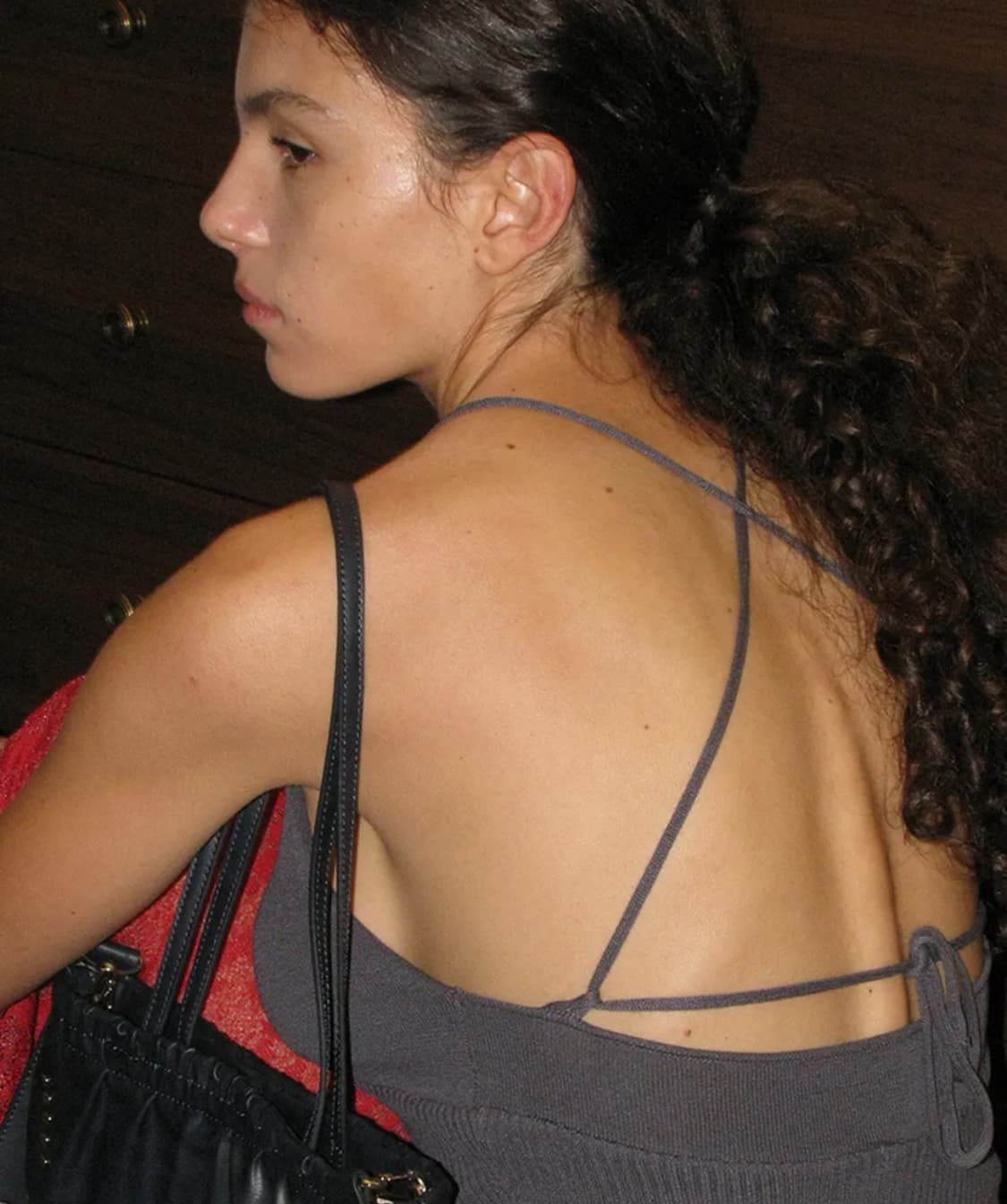 파르티멘토 멀티웨어 타이넥 슬리브리스 탑 차콜 상품이미지2