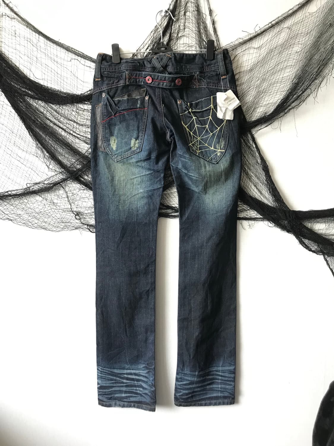 Web embriodery detailed jeans  상품이미지1