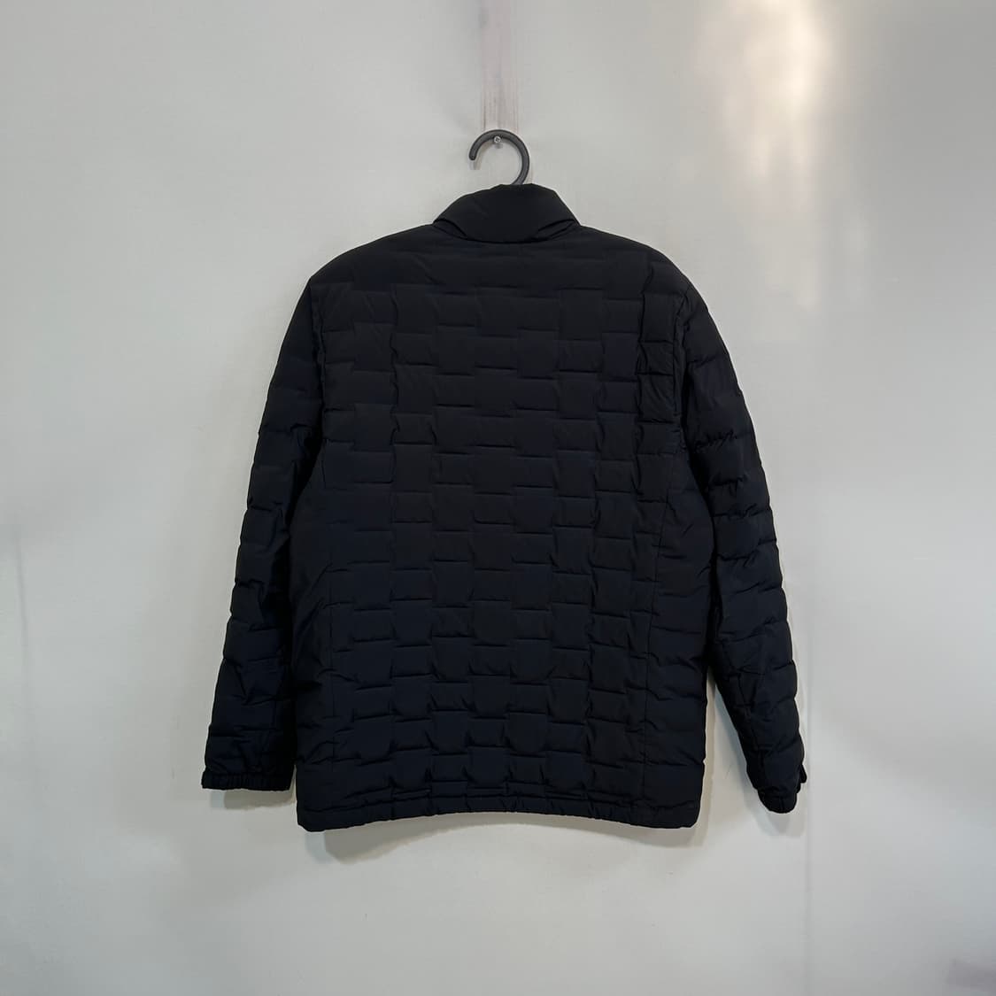 아이더 2022 남성 거위털 경량패딩 100 상태최상 상품이미지3