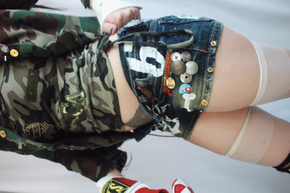 Kitsch Hand-Drawn Y2K Denim shorts  상품이미지4