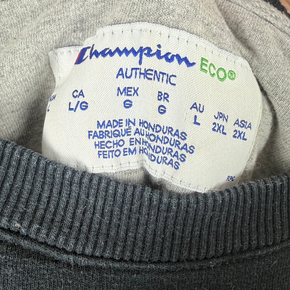 (2XL) 챔피온 에코 스몰로고 맨투맨 블랙 상품이미지3