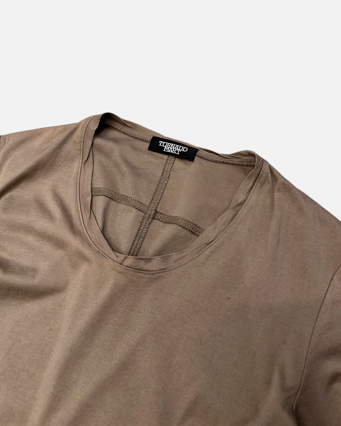 twist neck seam line t-shirt 상품이미지3