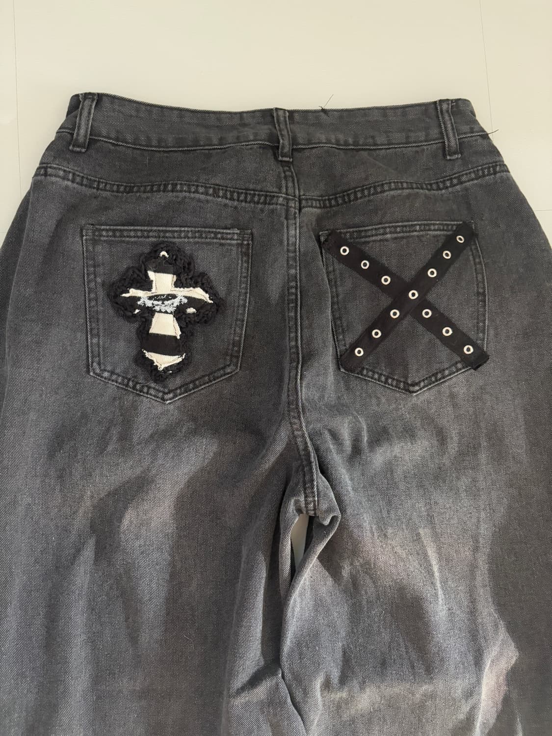 • striped cross patch dark gray pants 상품이미지7