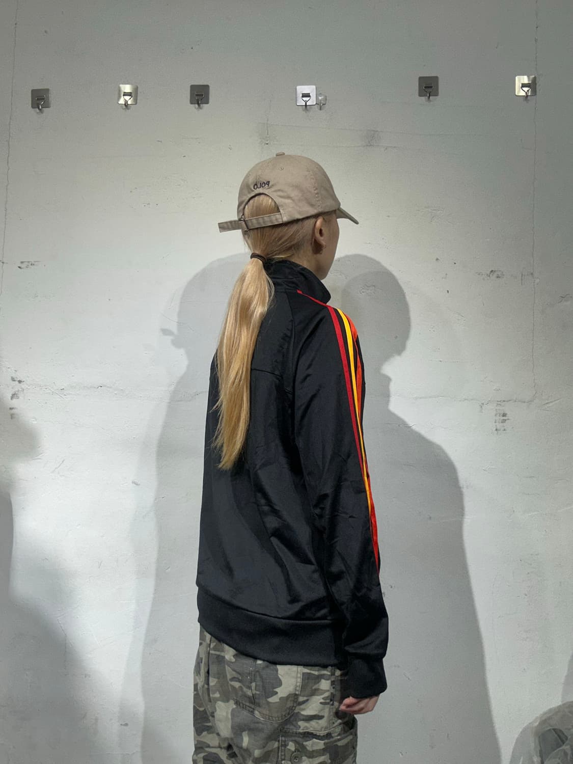 아디다스 블랙 레드 삼선 트랙탑 져지 S 상품이미지3