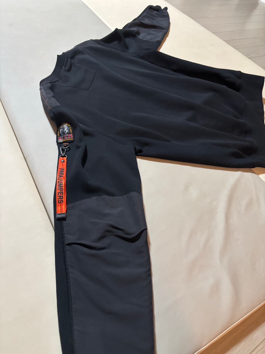 파라점퍼스 맨투맨(M) 상품이미지5