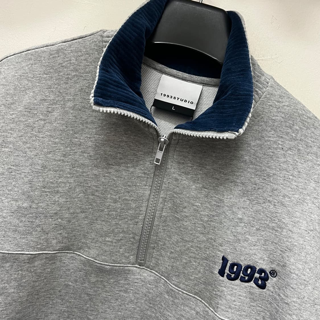 1993스튜디오 하프집업 그레이 오버핏 맨투맨 L 상품이미지3