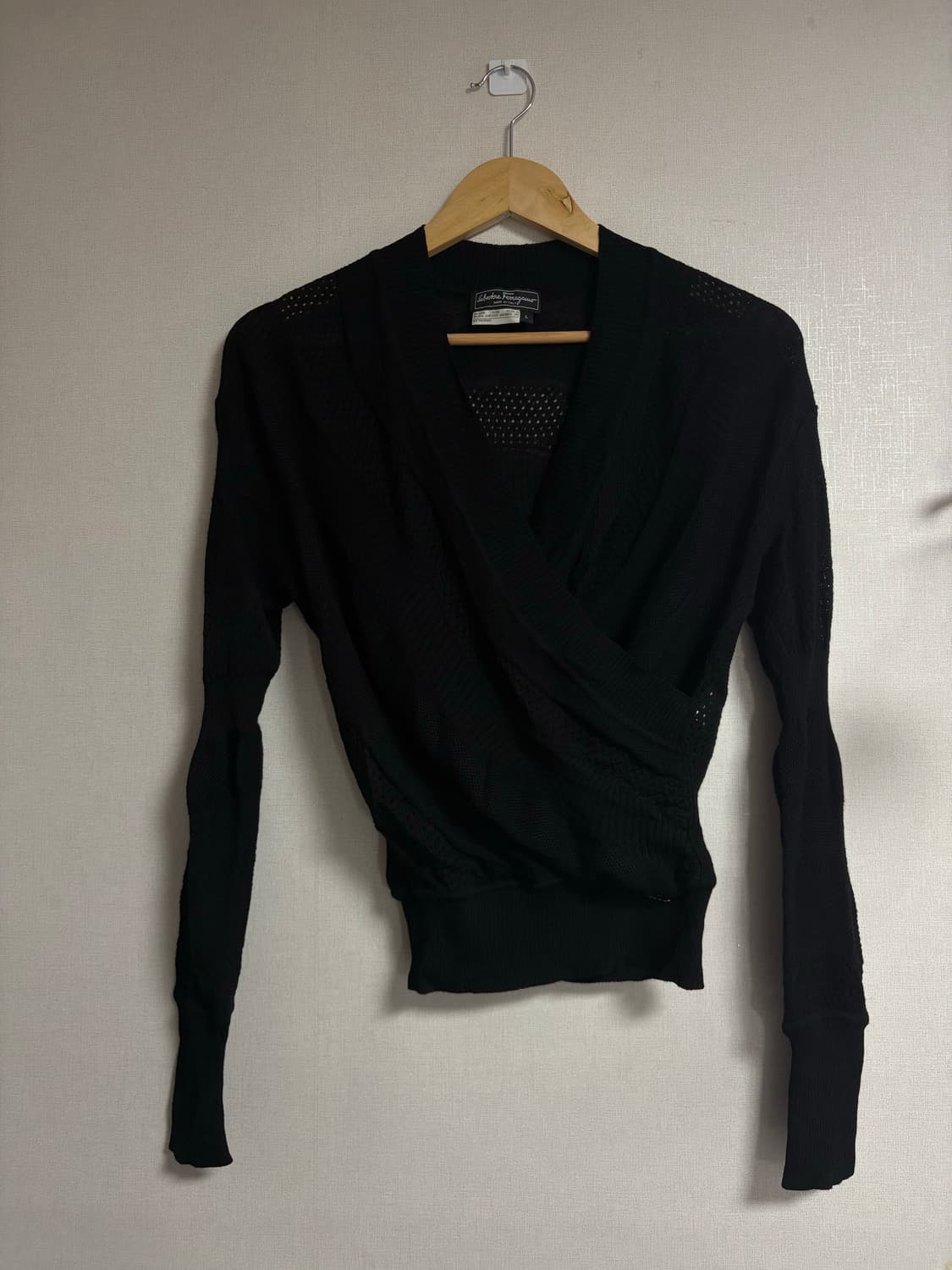 살바토레 페레가모 랩 니트 정품.  상품이미지2