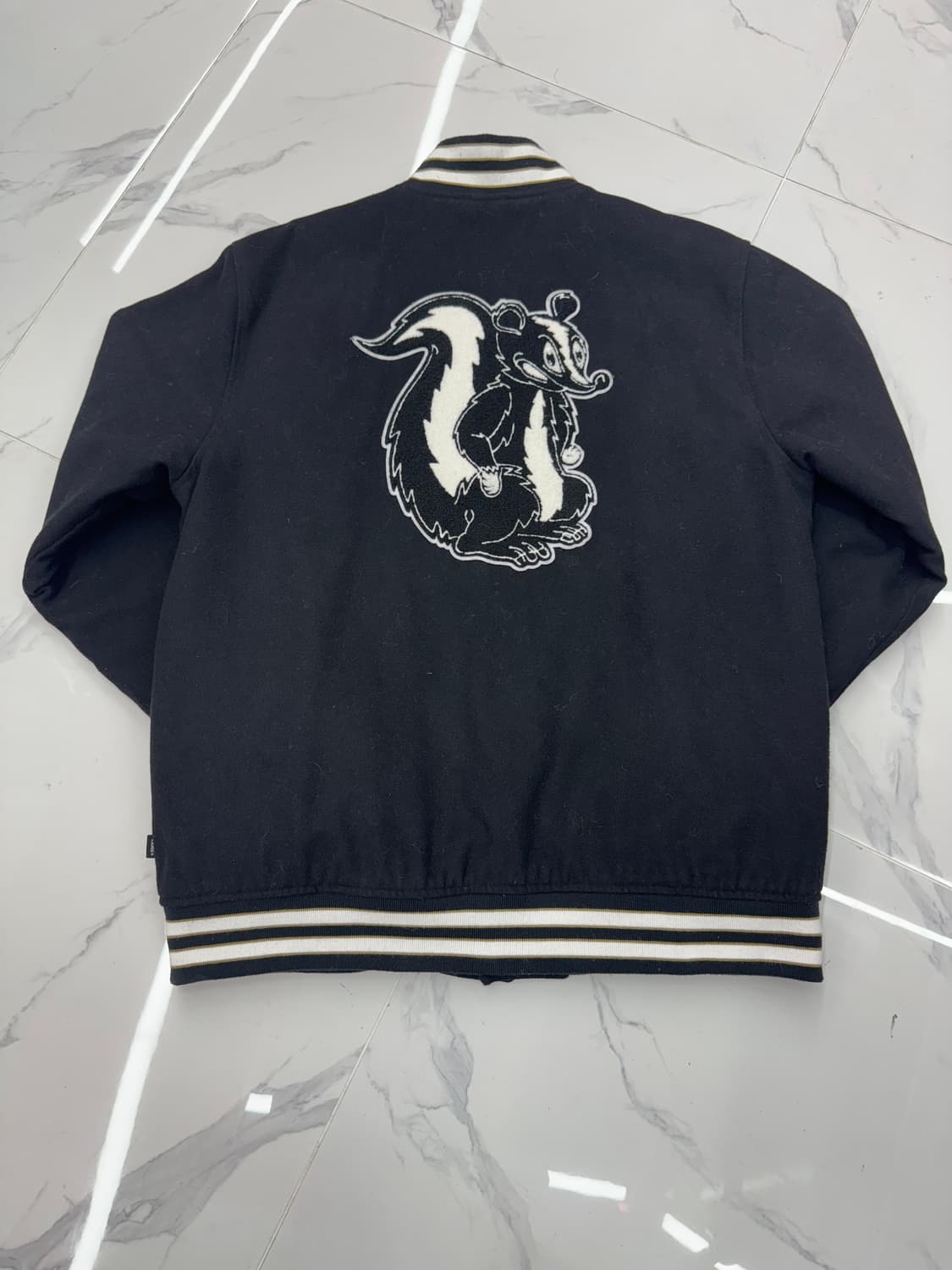 •VANS 반스 검정색 바시티 자켓 점퍼 상품이미지2